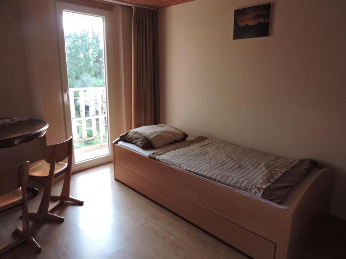 Apartament Grosses Ferienhaus Plattensee Balaton - Nyaralo Haz 6 Szobaval, 5 Fuerdoszobaval, 3000 Nm Szolad Zewnętrze zdjęcie